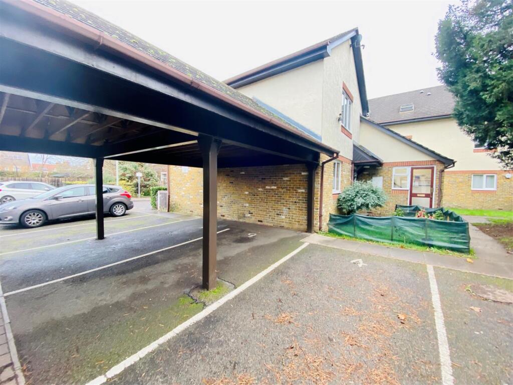 CARPORT.jpg