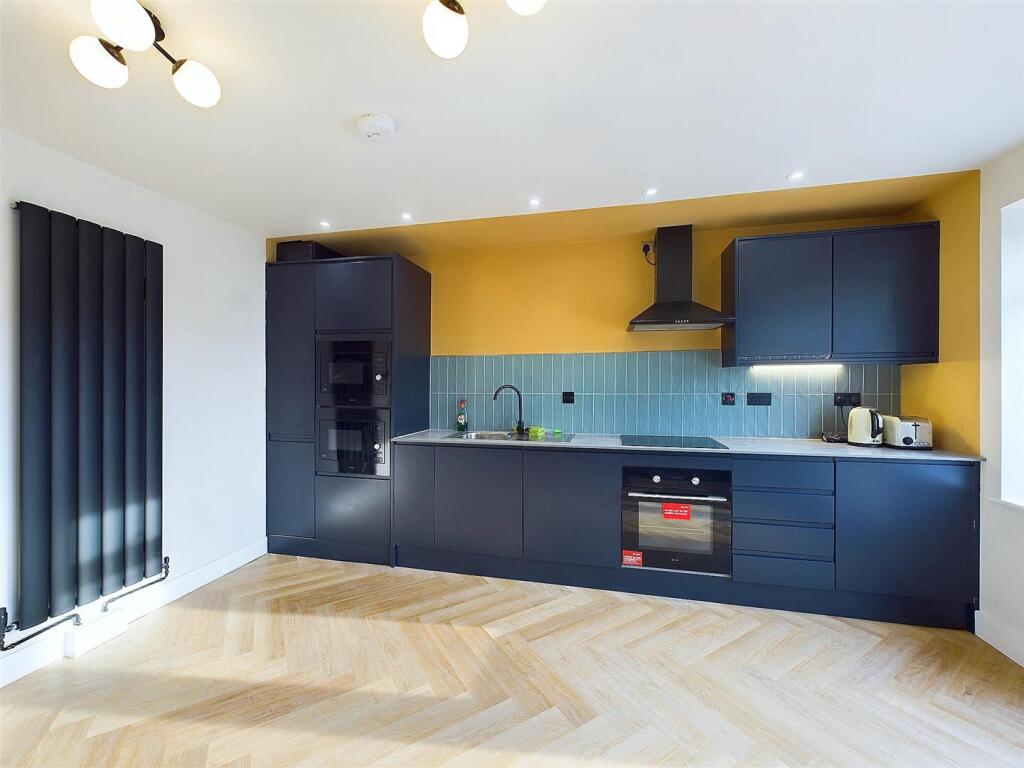 4  - 6 Bedroom HMO.jpg