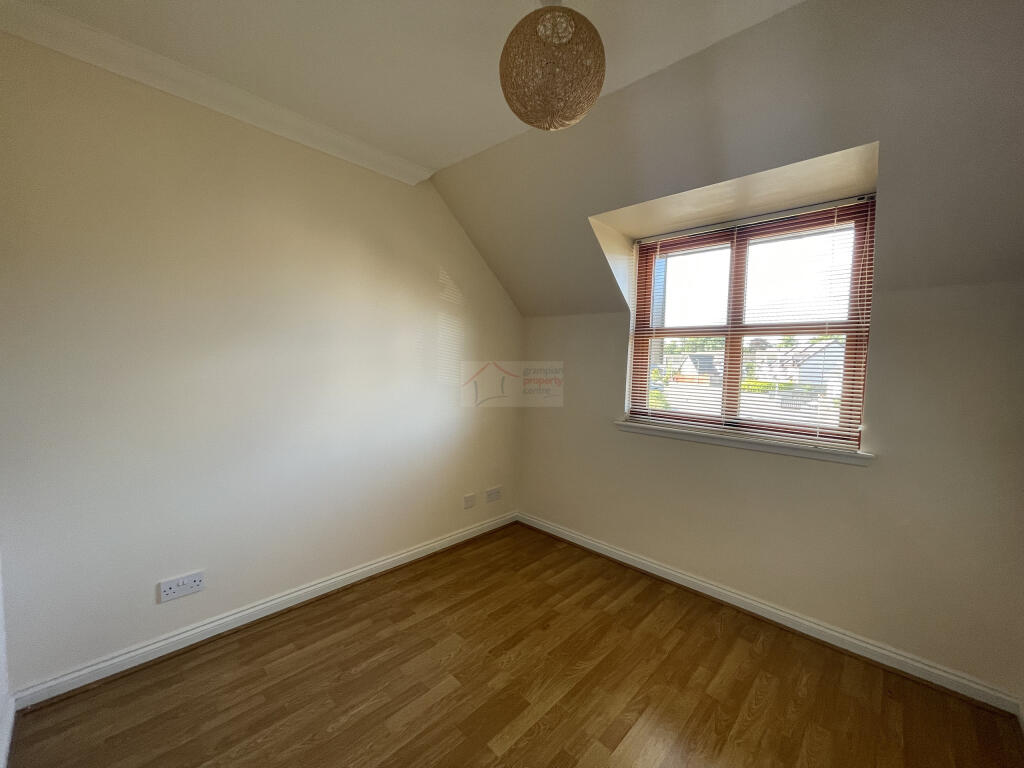 Bedroom 4.JPG