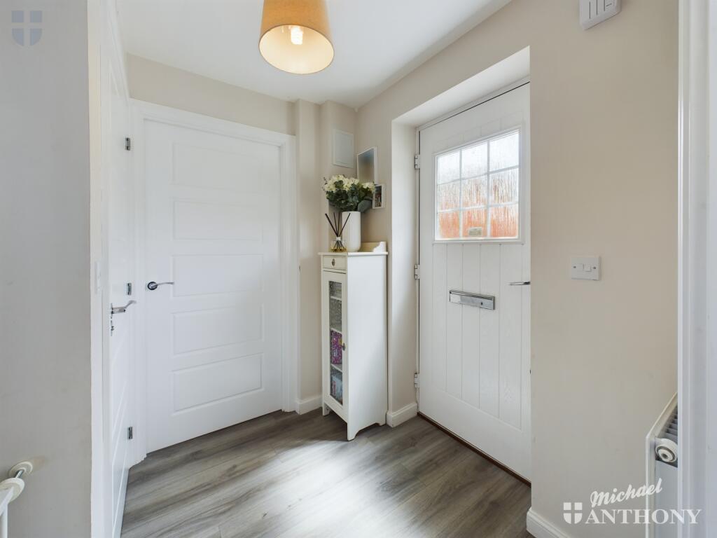 CAM03852G0-PR0034-STILL004