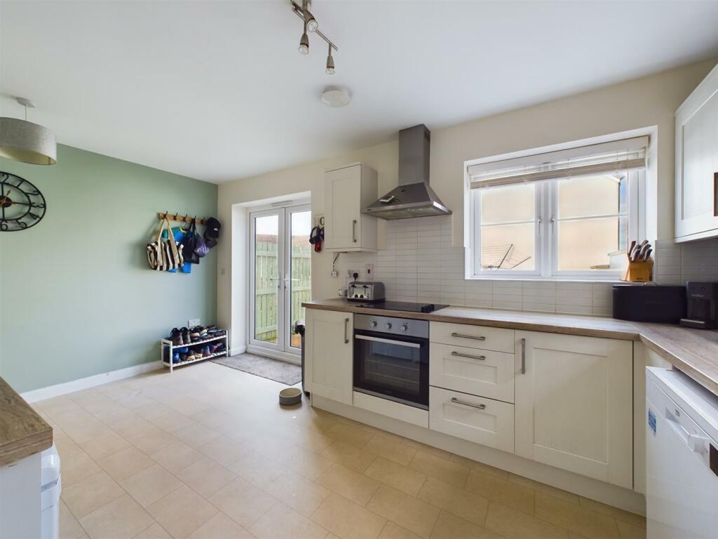 Kitchen/diner angle