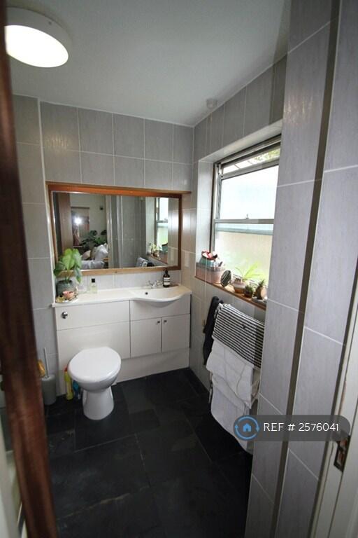 Master Ensuite