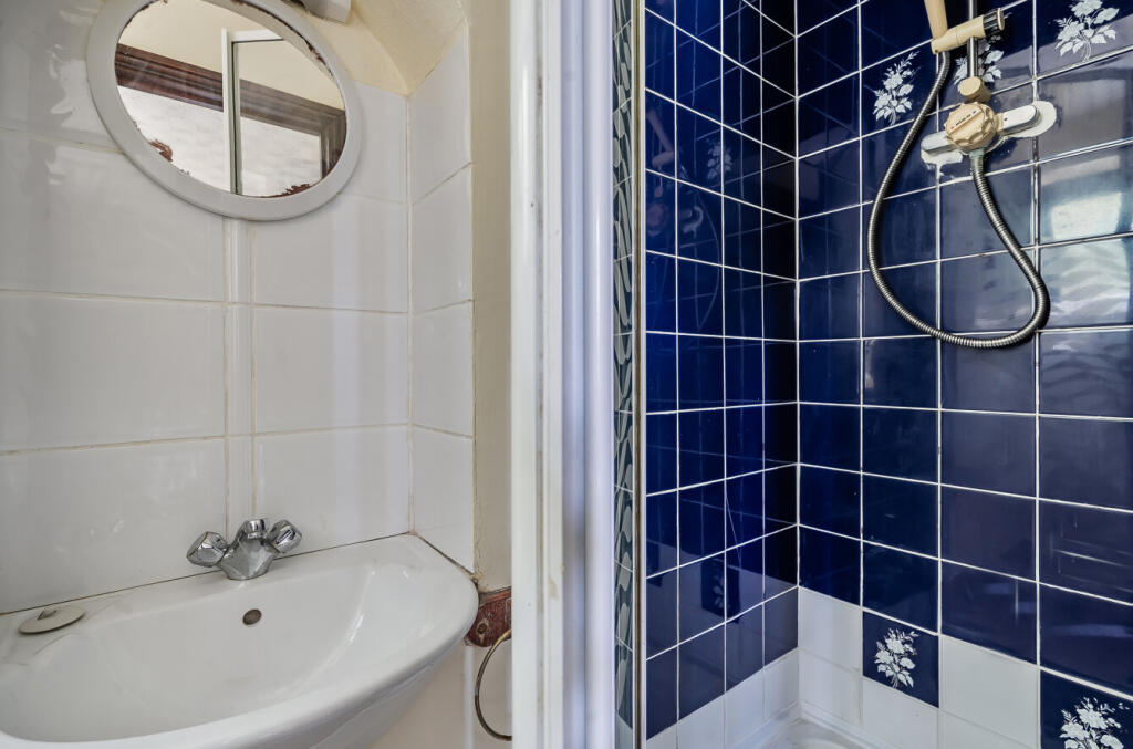 1346399-17-68bb02...