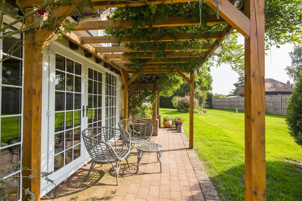 Covered Terrace of Lounge