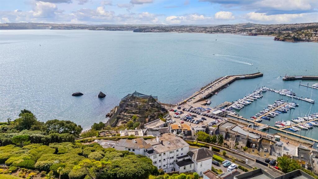 A18 - 5 Park Hall Torquay - 250905.jpg