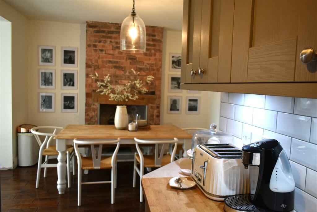 kitchen 4.JPG