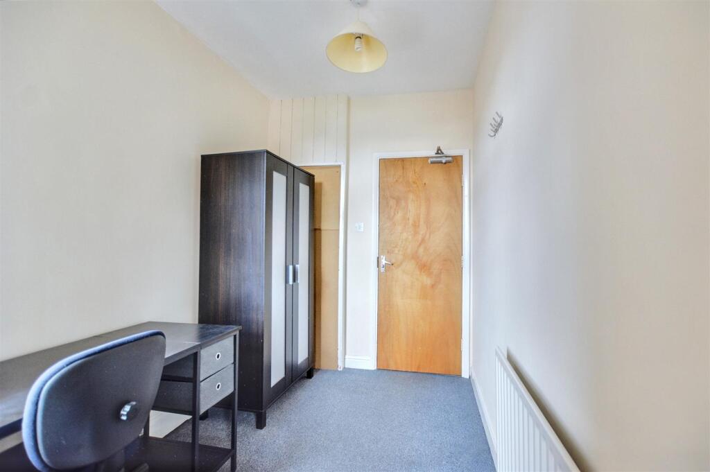 Dressing Area_2.jpeg