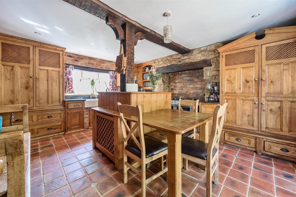 Rectory Cottage, 21 Hartwell Road, Aston (23).jpg