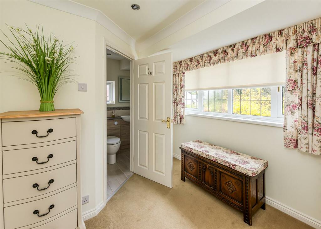 Cornerways-Dressing Room.jpg