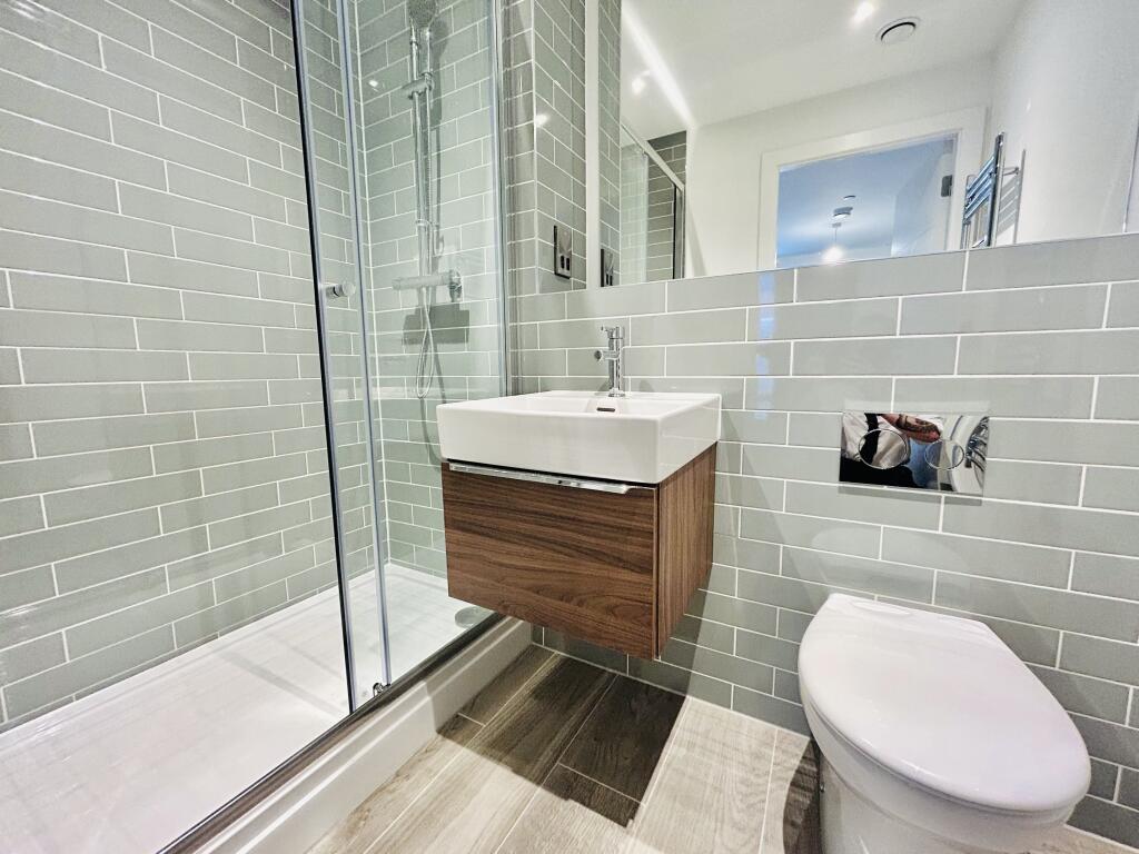 En-suite Bathroom