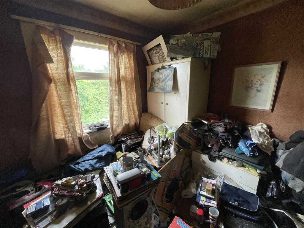 3-Bedroom Semi-detached house for auction -  (19).