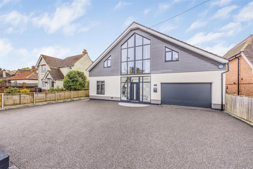31 Lovedean Lane, Waterlooville-PorticoMarketing-S