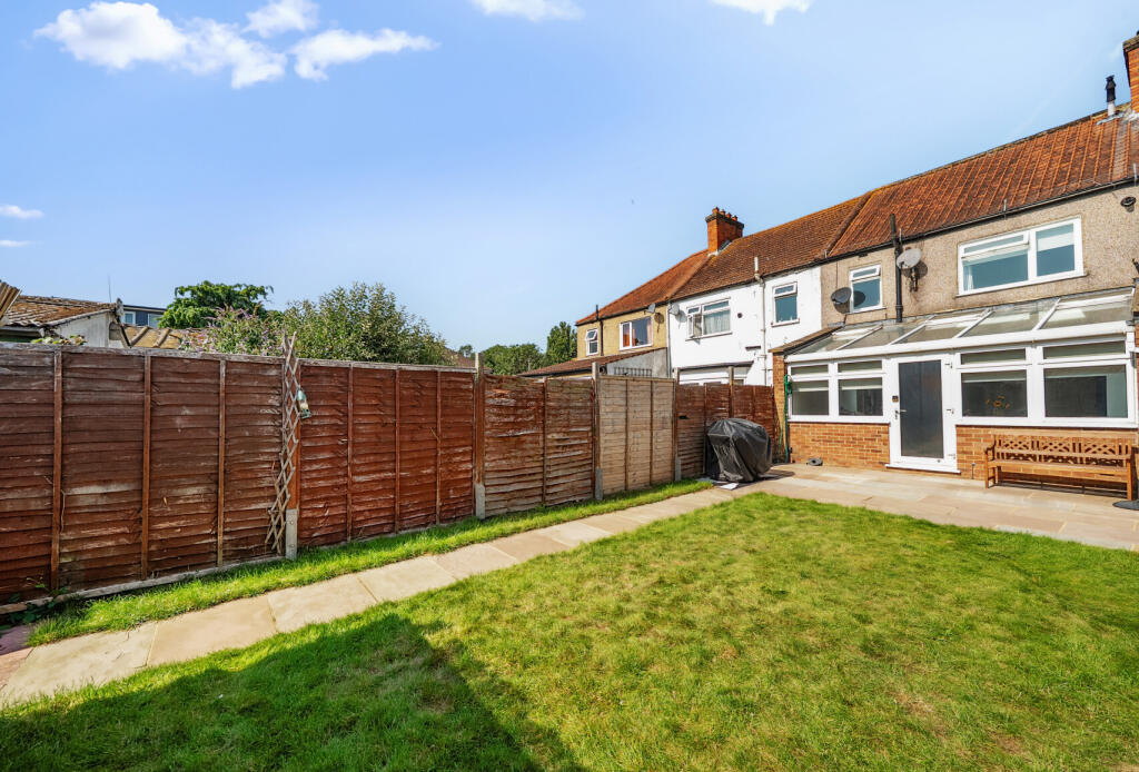 1335120-11-689b17...