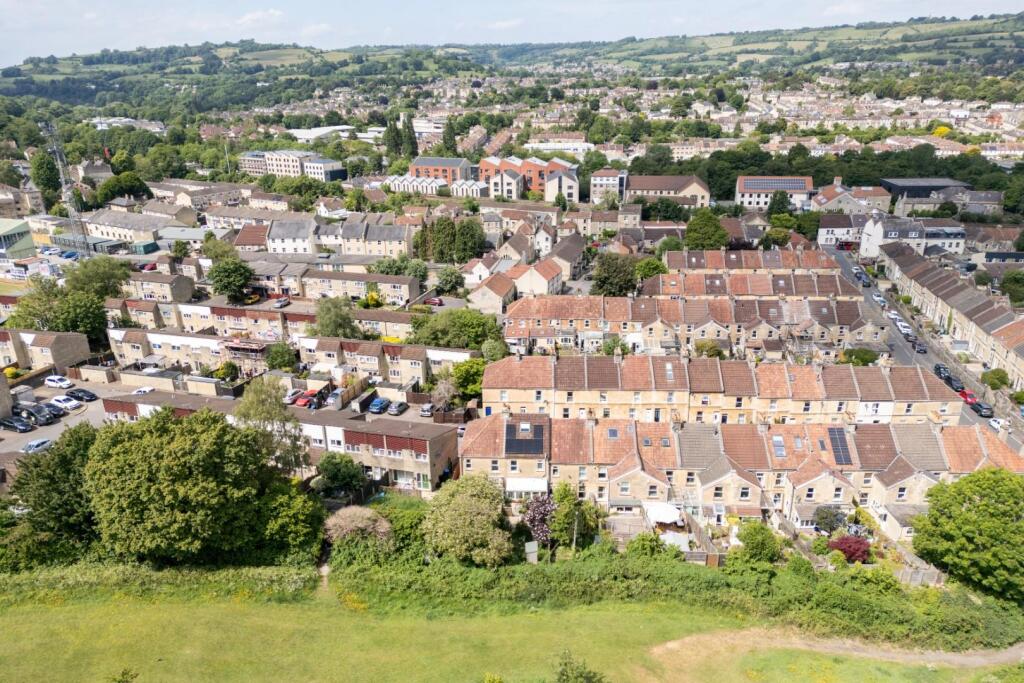 25 Highland Road, Bath BA2 1DY - Aerial-4.jpg