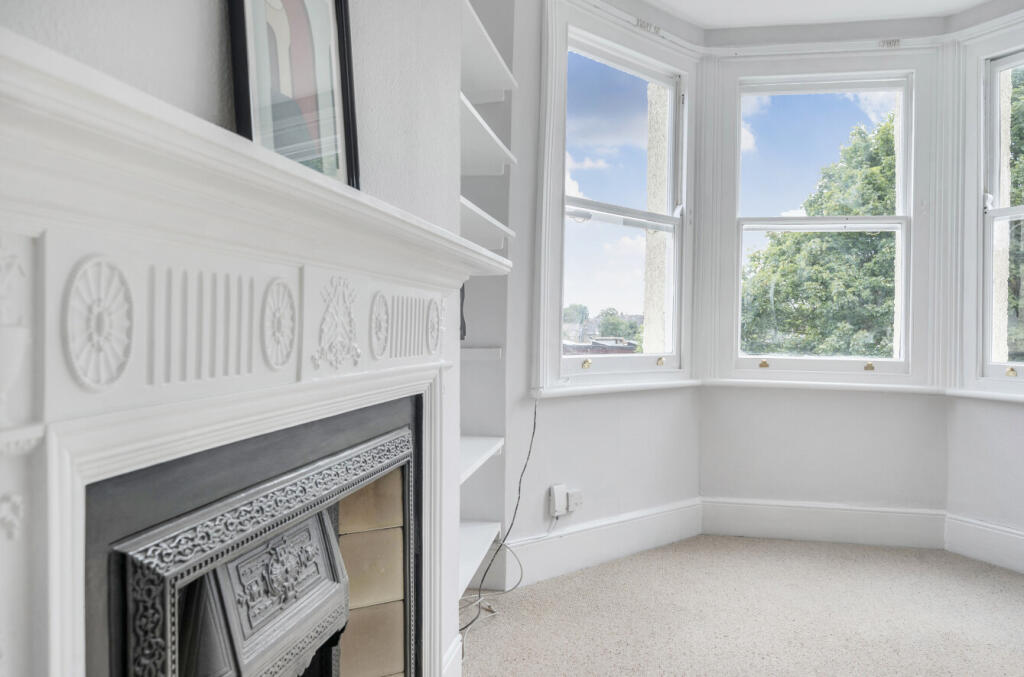 1332521-10-6889f6...