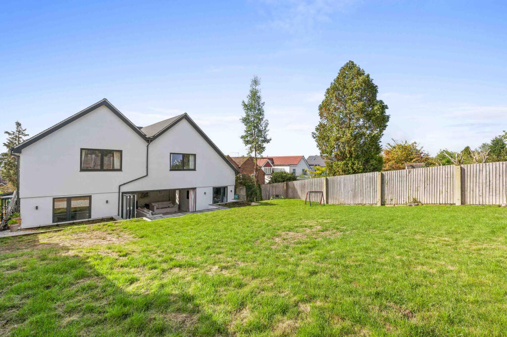 Hill View House, 2a Hillside Road, SL7 3JY (LOW RE