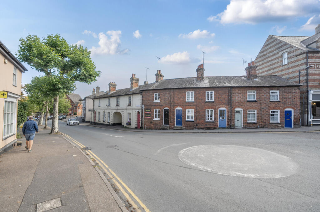 1349486-3-68c5747...