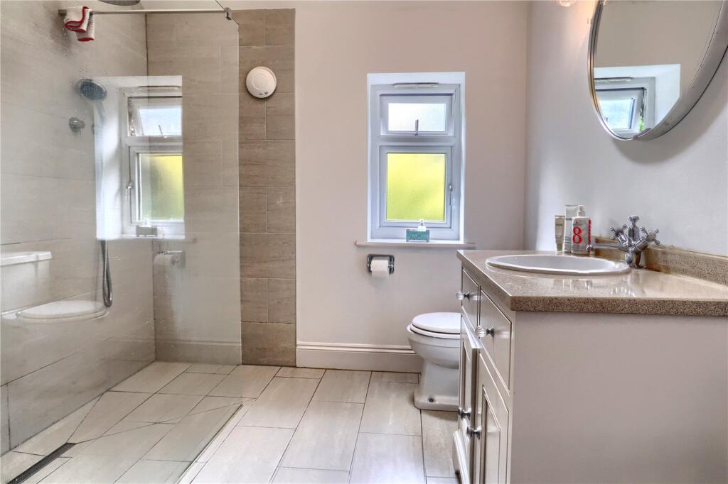 Master Ensuite
