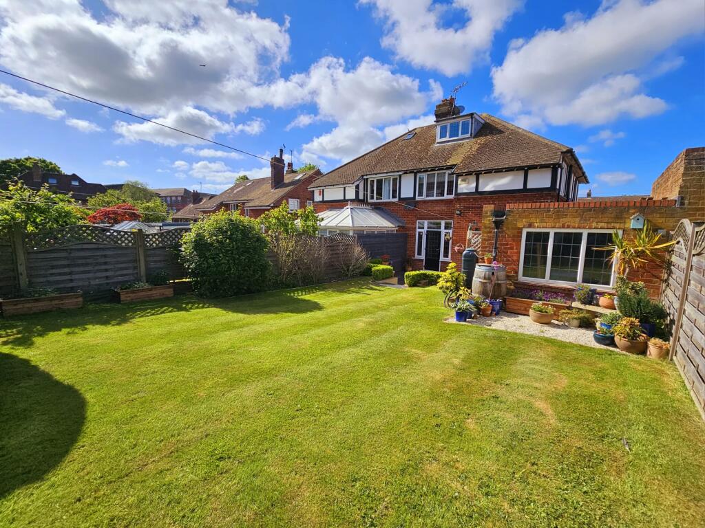 6ddcb577-76b6-4912-801f-239bad0e14b5