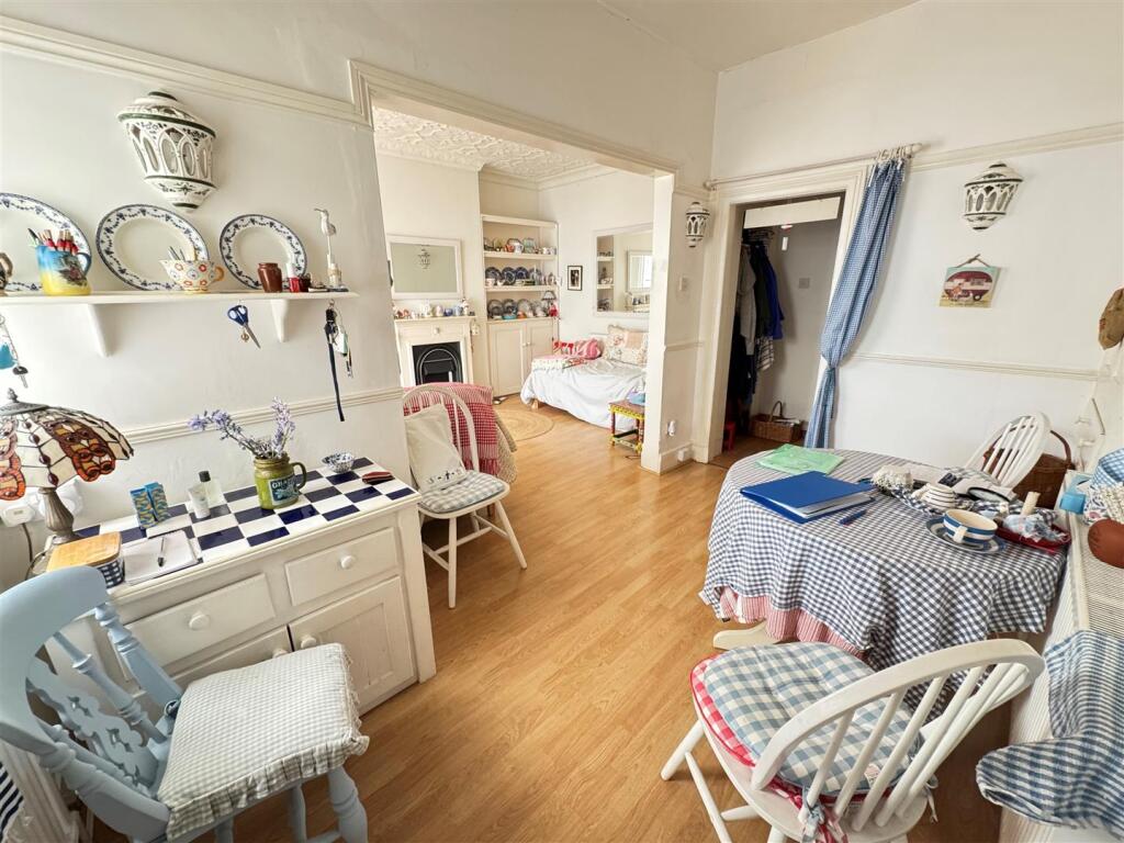 16 plas 6.jpg