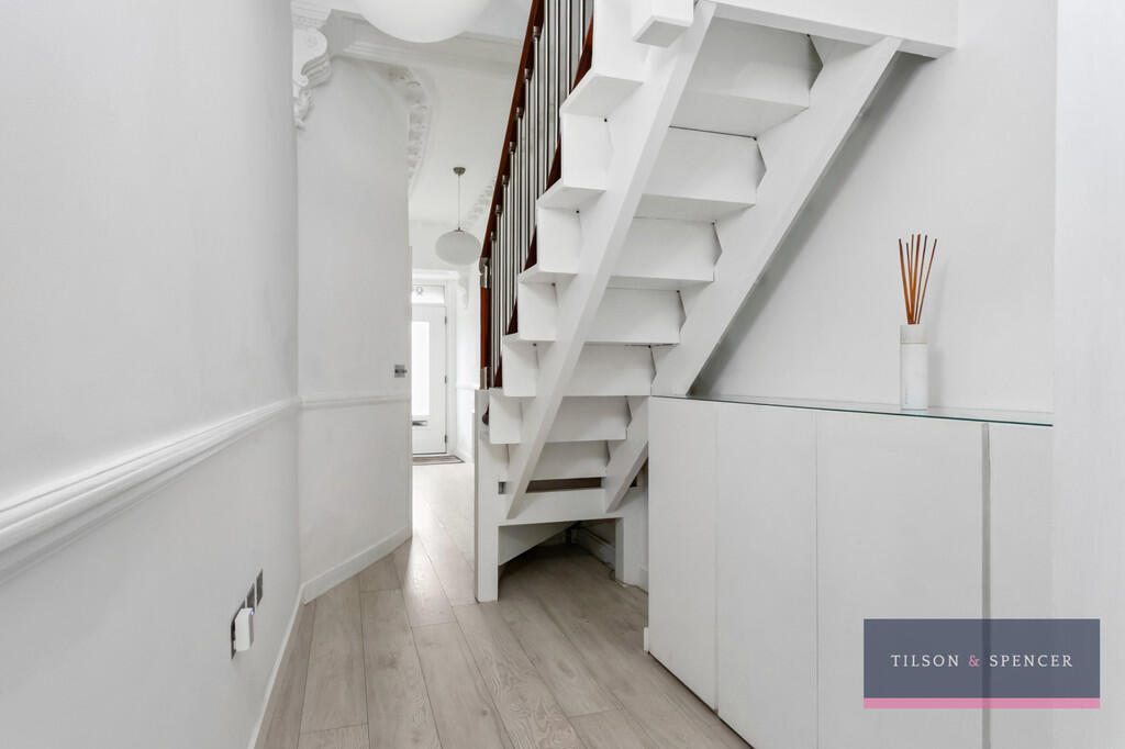 170920259_TILS_83...