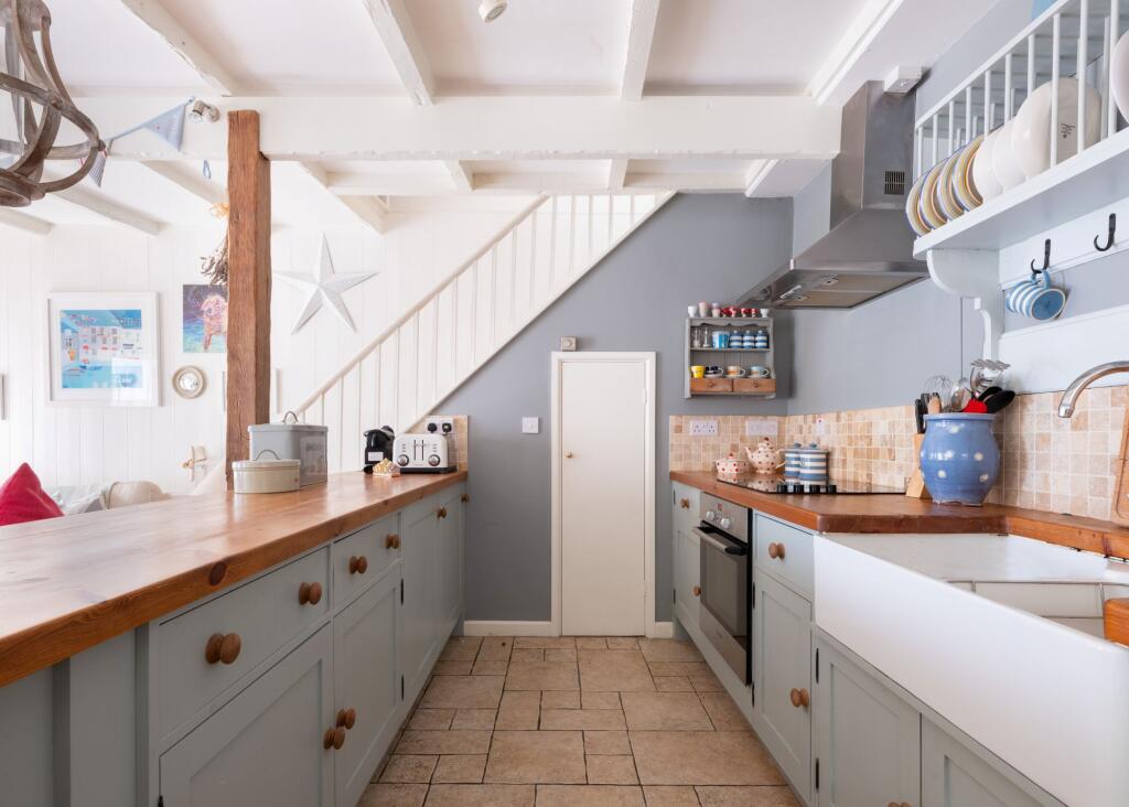 68430b6c68b43_Shrub Cottage-28-resized