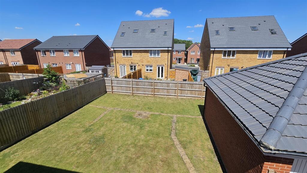 Burrows Drive, Bingham