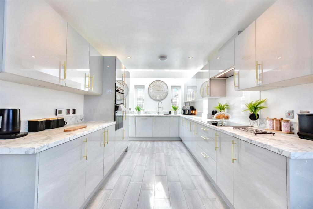 Kitchen Diner_1.jpeg
