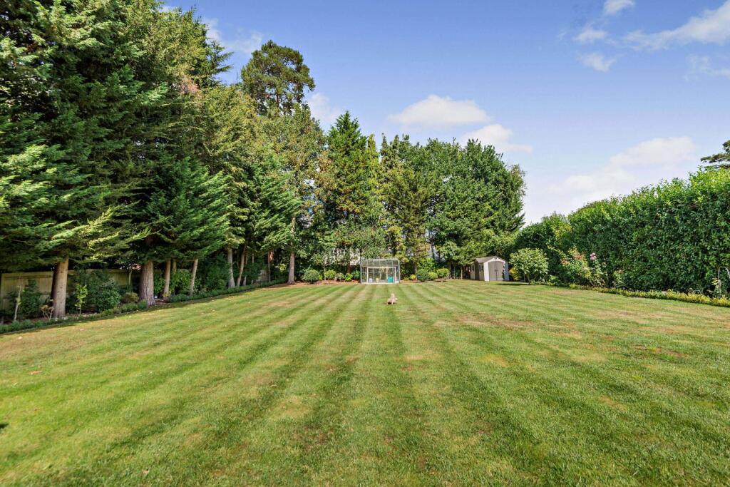 Extensive Garden