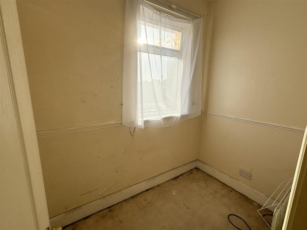 Second bedroom/Office