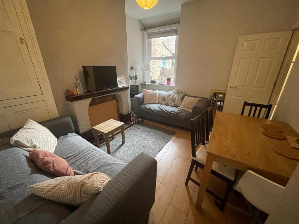 68brae.Lounge.jpg