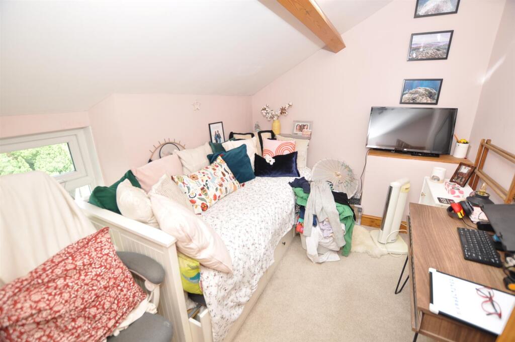 Bedroom 4/Office/Box Room