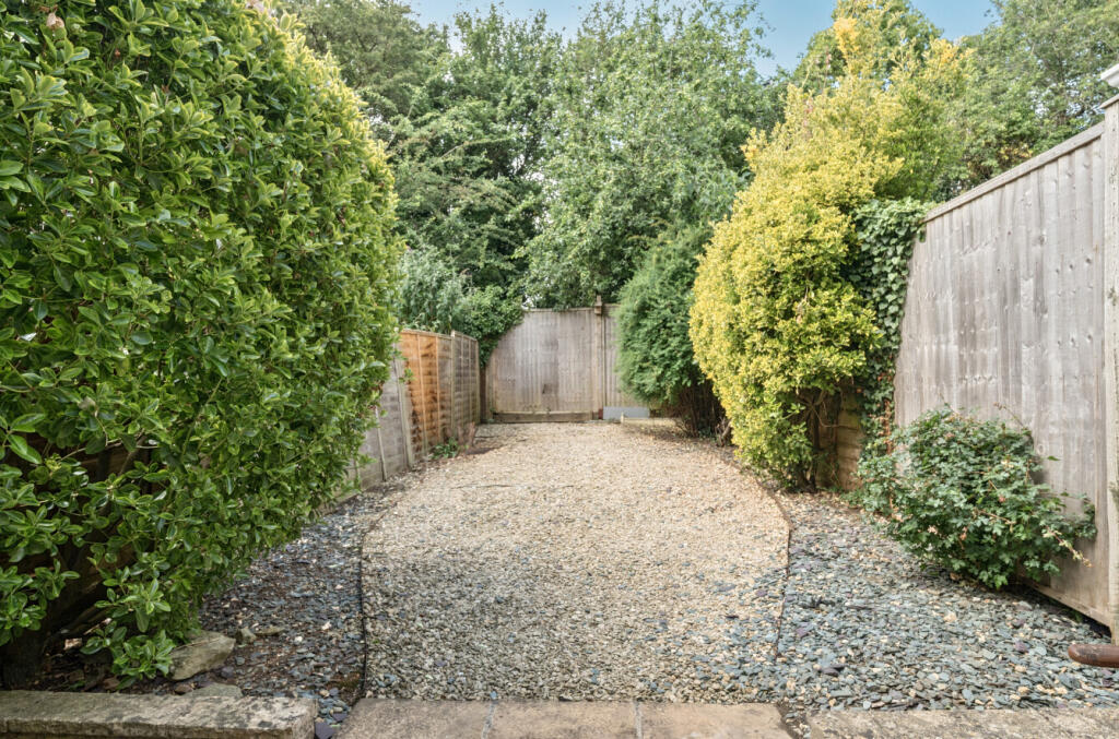 1316340-25-685aa8...