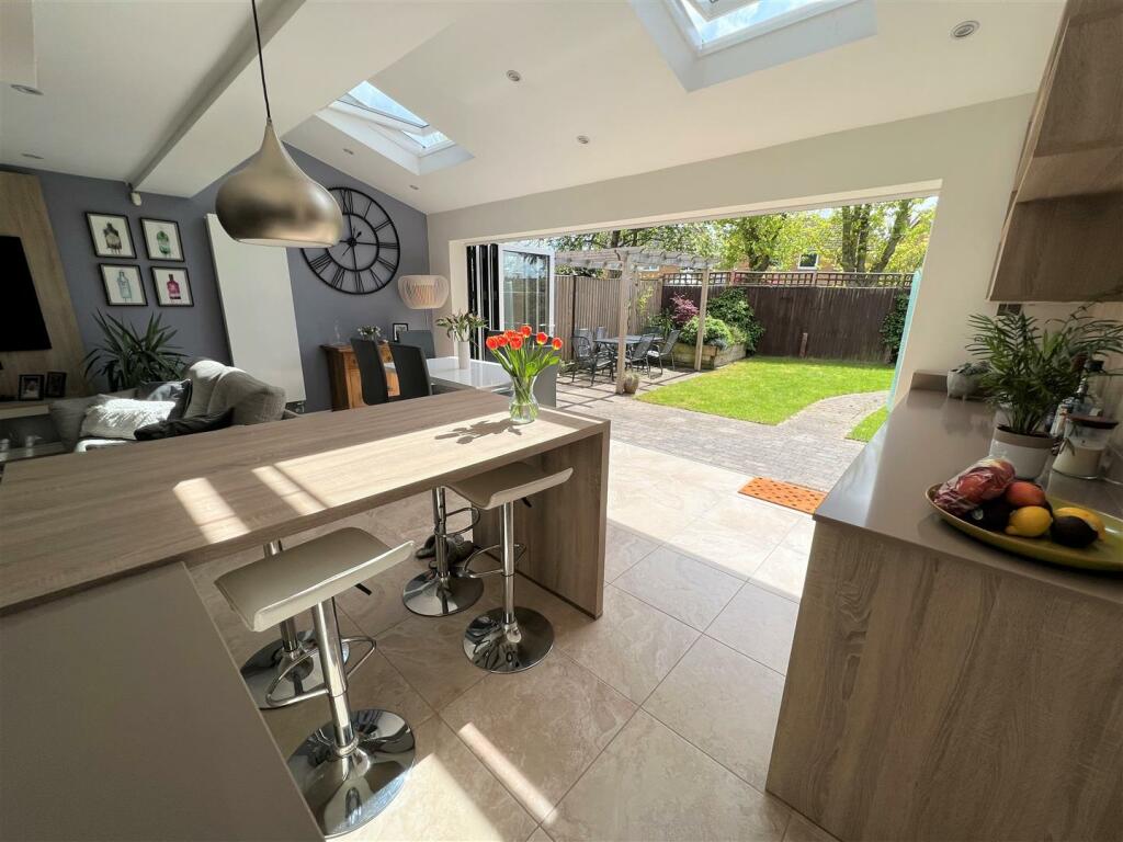 Bi-Folds.JPG