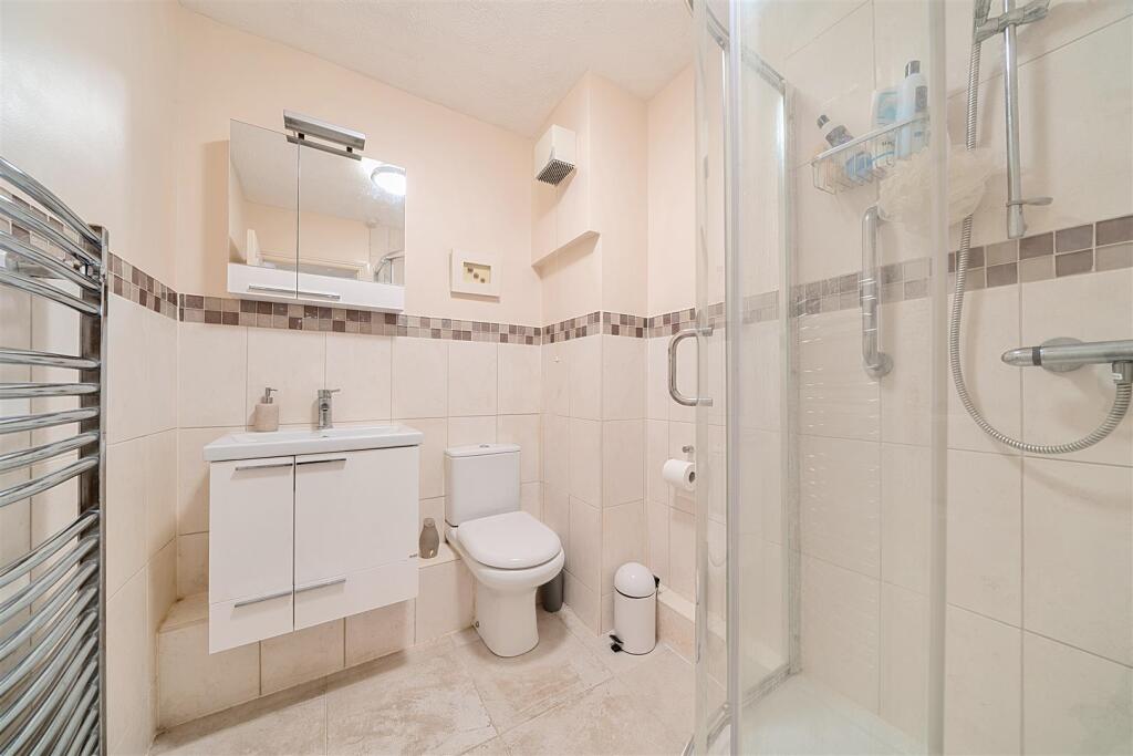 Family Shower Room