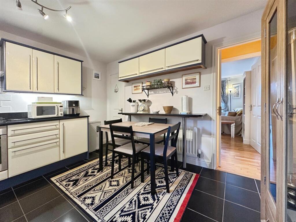 94330059--4A3C-90D4-FE3E1DD72930-29143-000008DD9EF