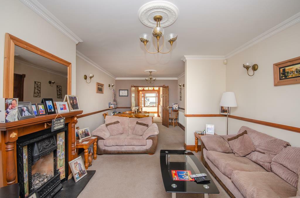 Embassy Walk-041.jpg