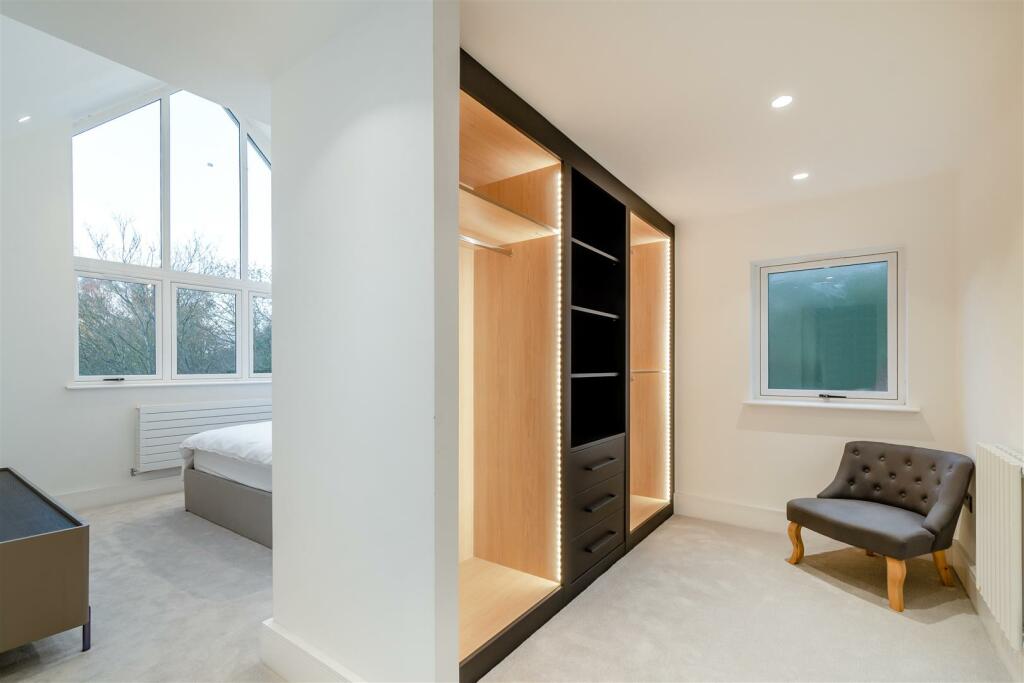 8628166-interior37.jpg