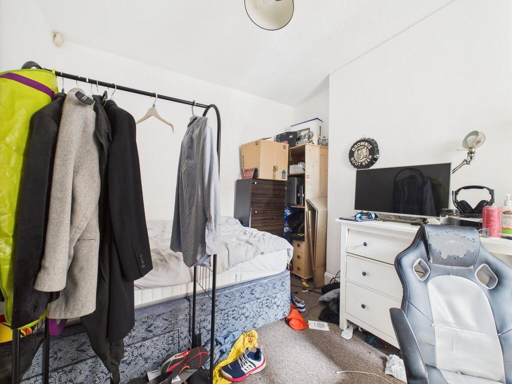 CAM02089G0-PR0499...