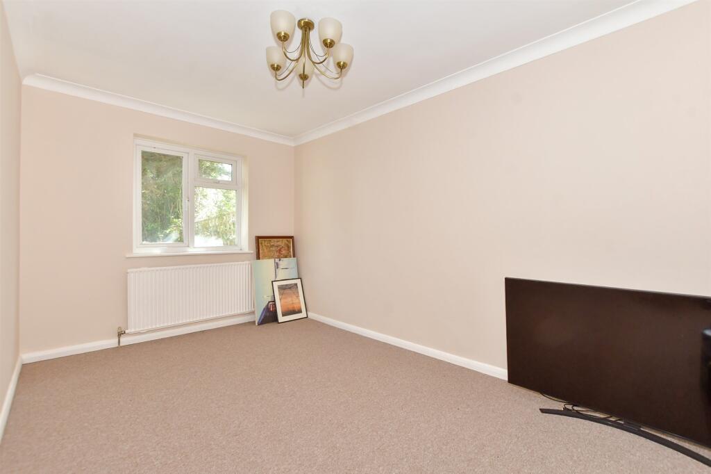 Bedroom 5/Dining Room