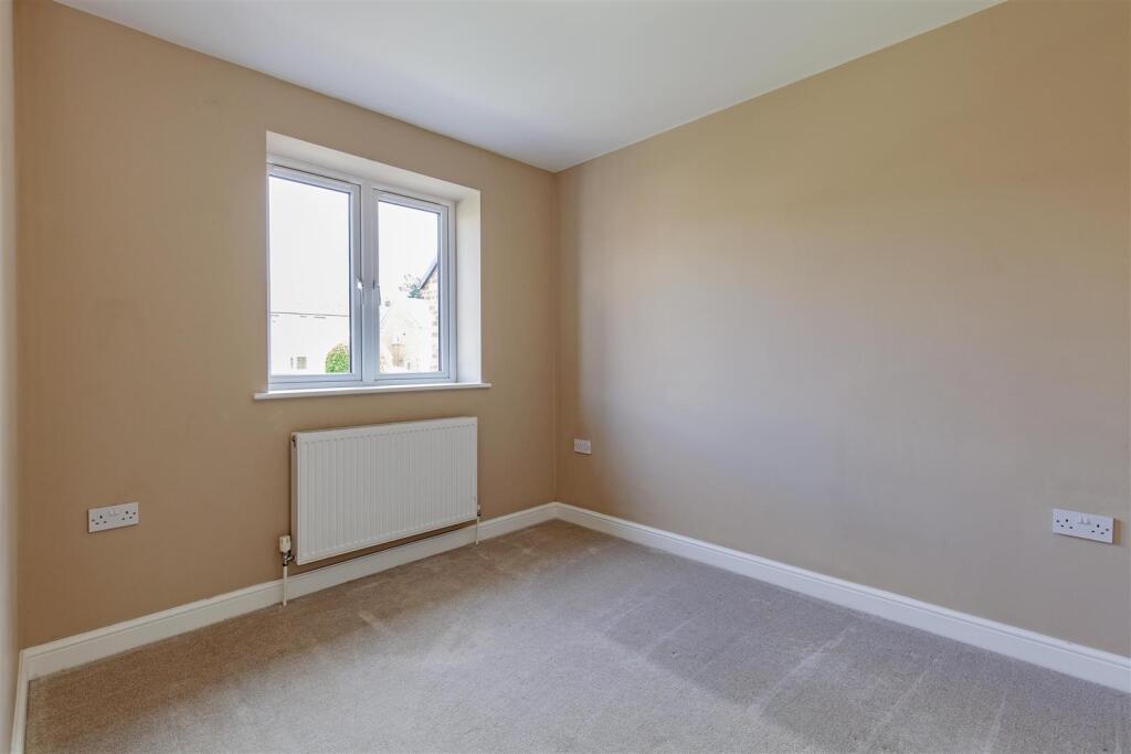 Bedroom 3-1.jpg