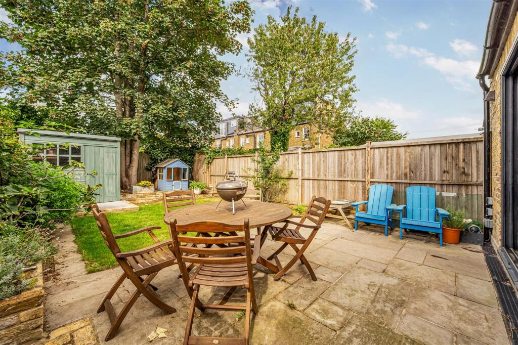 14 Grasmere Avenue-19.jpg