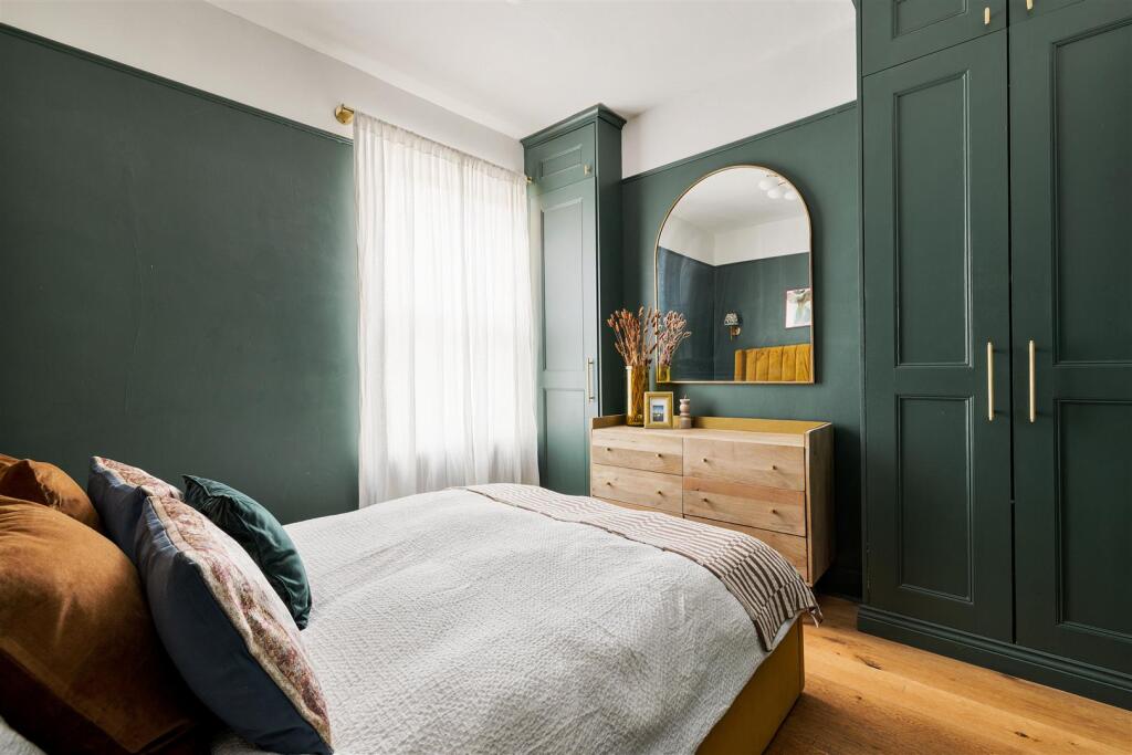 Brookscroft Road, E17