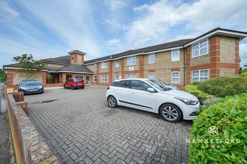 The Turrets, Sittingbourne - Car park
