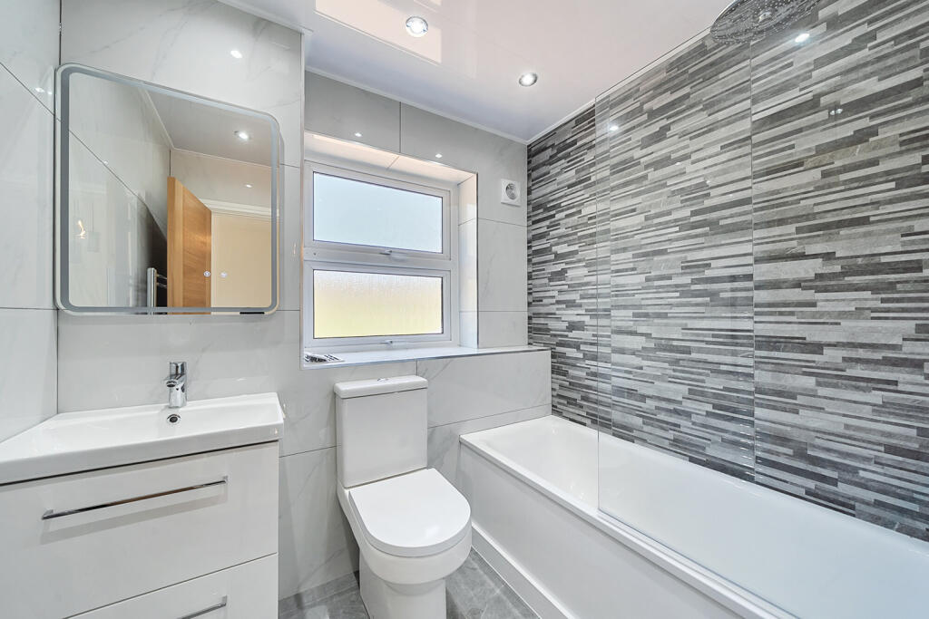 1341336-12-689f67...