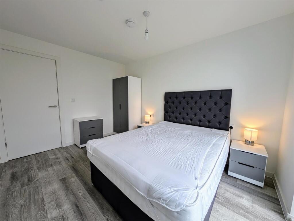 Bedroom.jpg