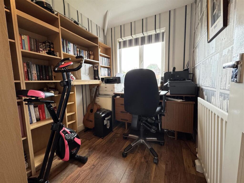 IMG_9928 (Large).JPG