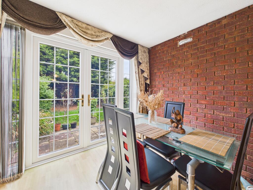 CAM05192G0-PR0167-STILL008