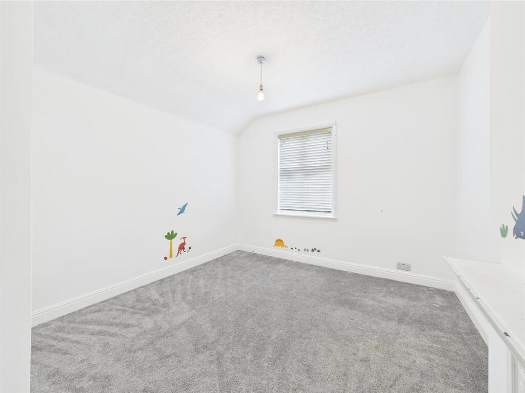 Bedroom: