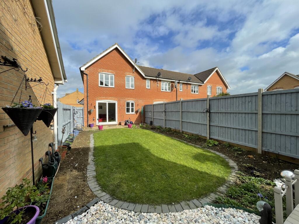 Rear Garden 3.jpeg